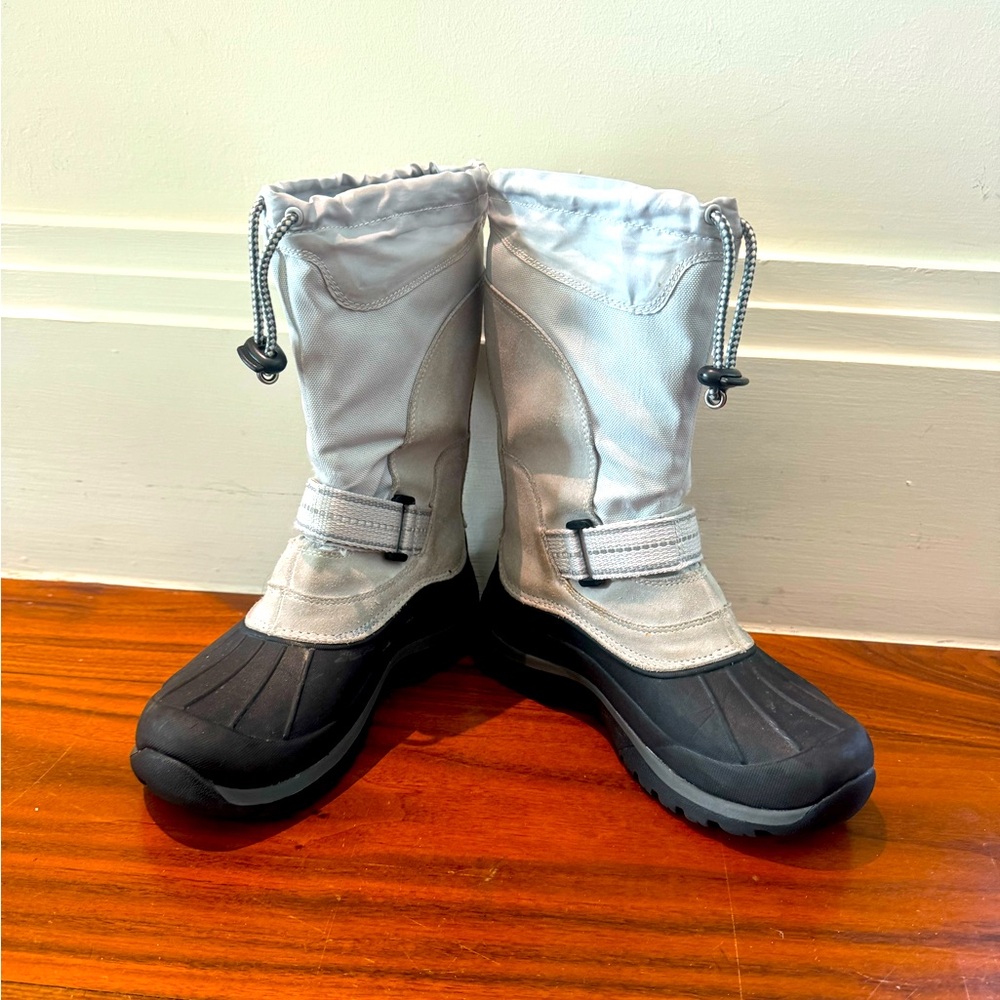 Snow boots for kids from LLBean - Size 2